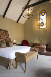 The Romance Review : The Alverton