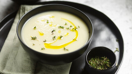Guest Recipe: Apple and Parsnip Soup