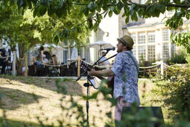 The Alverton Summer Garden Sessions: Sam Richardson