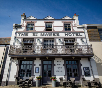 Artisan Christmas Market at St Mawes Hotel