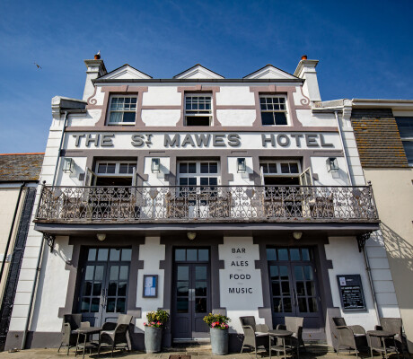 Artisan Christmas Market at St Mawes Hotel