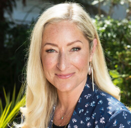 Emma Cowell - My writing journey from Cornwall to Greece