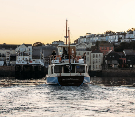 Falmouth Sea Shanty Festival : Late Night Ferry