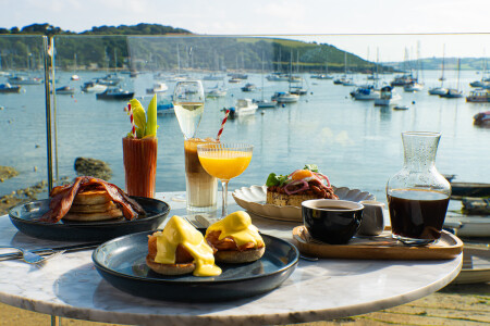 Breakfast, Radio and Community Spirit at Indidog