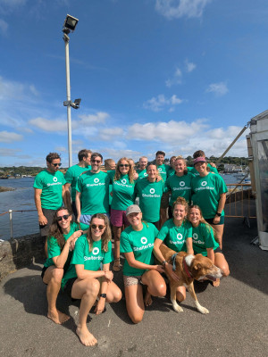 The Greenbank Raises Over £1,000 for the RNLI at Annual Dragon Boat Race