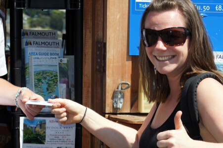 JOB: Seasonal Sales Assistant