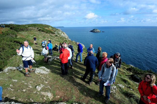 See & Do
Walking Guide