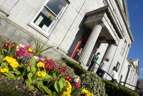 Cruise and Museum Tour