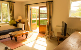 Riverside break: 15% off at Ruan Dinas