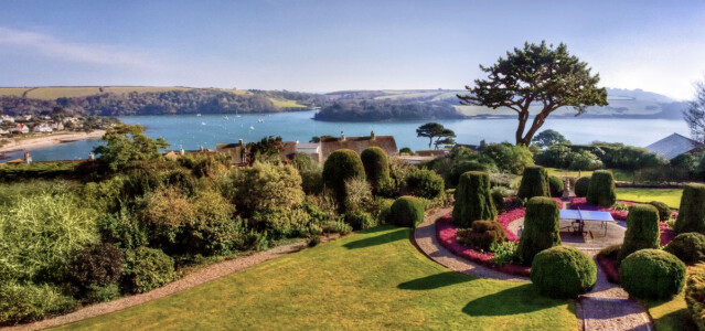 Tall Ships Accommodation: St Mawes Retreats