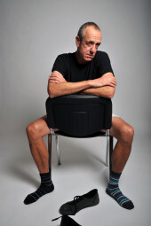 Arthur Smith: At Your Service