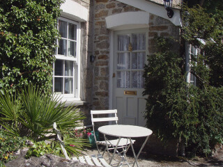 Tall Ships Accommodation: Helpful Holidays