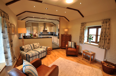 Free Breakfast Hamper at Cockle Cottage - Roundhouse Barns