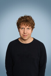 Josh Widdicombe