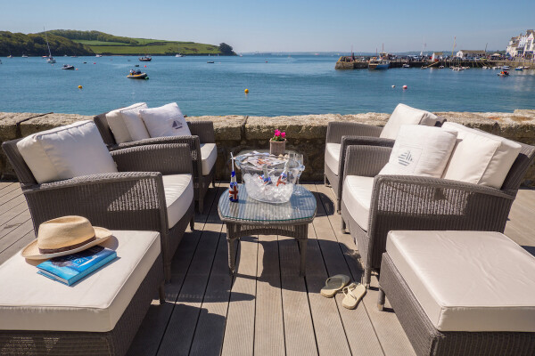 Summer Seafood Sundays at The Idle Rocks